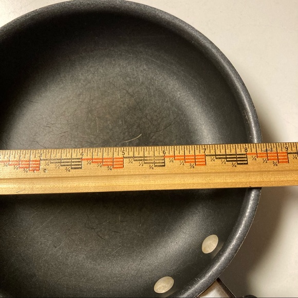 Pair of 8" & 10" Weight Watcher Aluminum Frying Pans - Picture 16 of 16